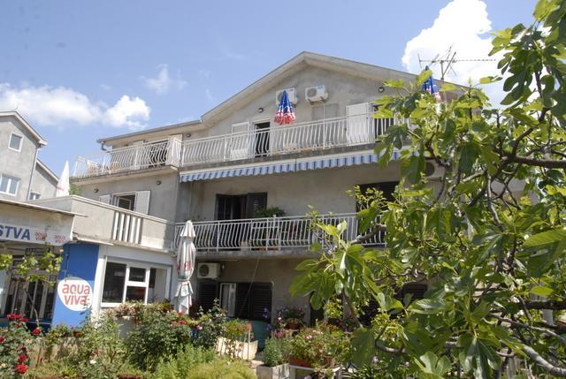Apartments Dosljak 티바트 외부 사진