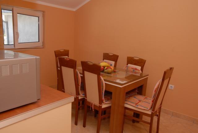 Apartments Dosljak 티바트 외부 사진