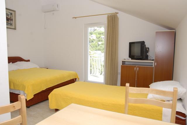 Apartments Dosljak 티바트 외부 사진